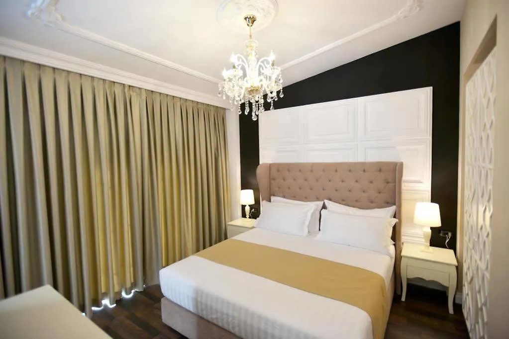 Flower Hotel And Spa Golem