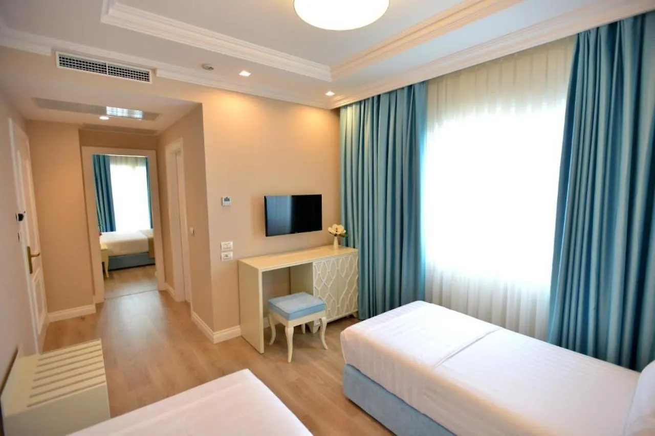 Flower Hotel And Spa  Golem (Tirana)