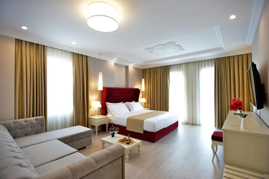 Flower Hotel And Spa 5*, Golem (Tirana)